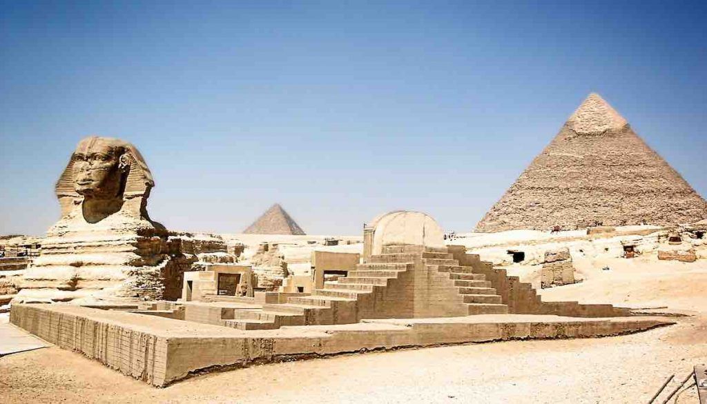 pyramides ont été érodées
